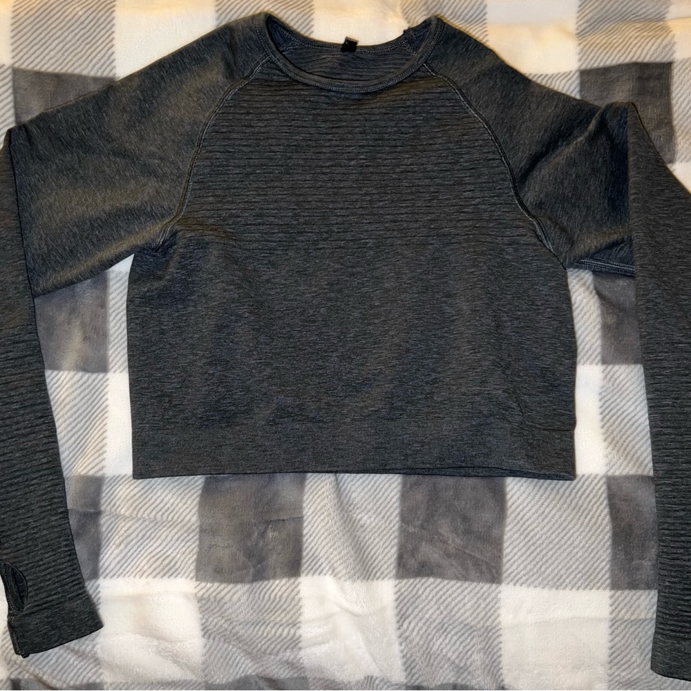 Alphalete Crop Top